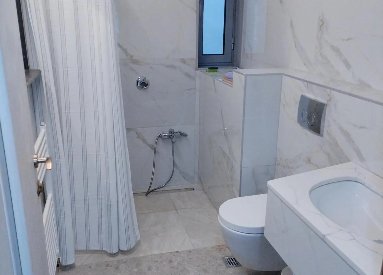 Sleeps 11 - Sea View - Balcony - Parking Apartment Thessaloniki